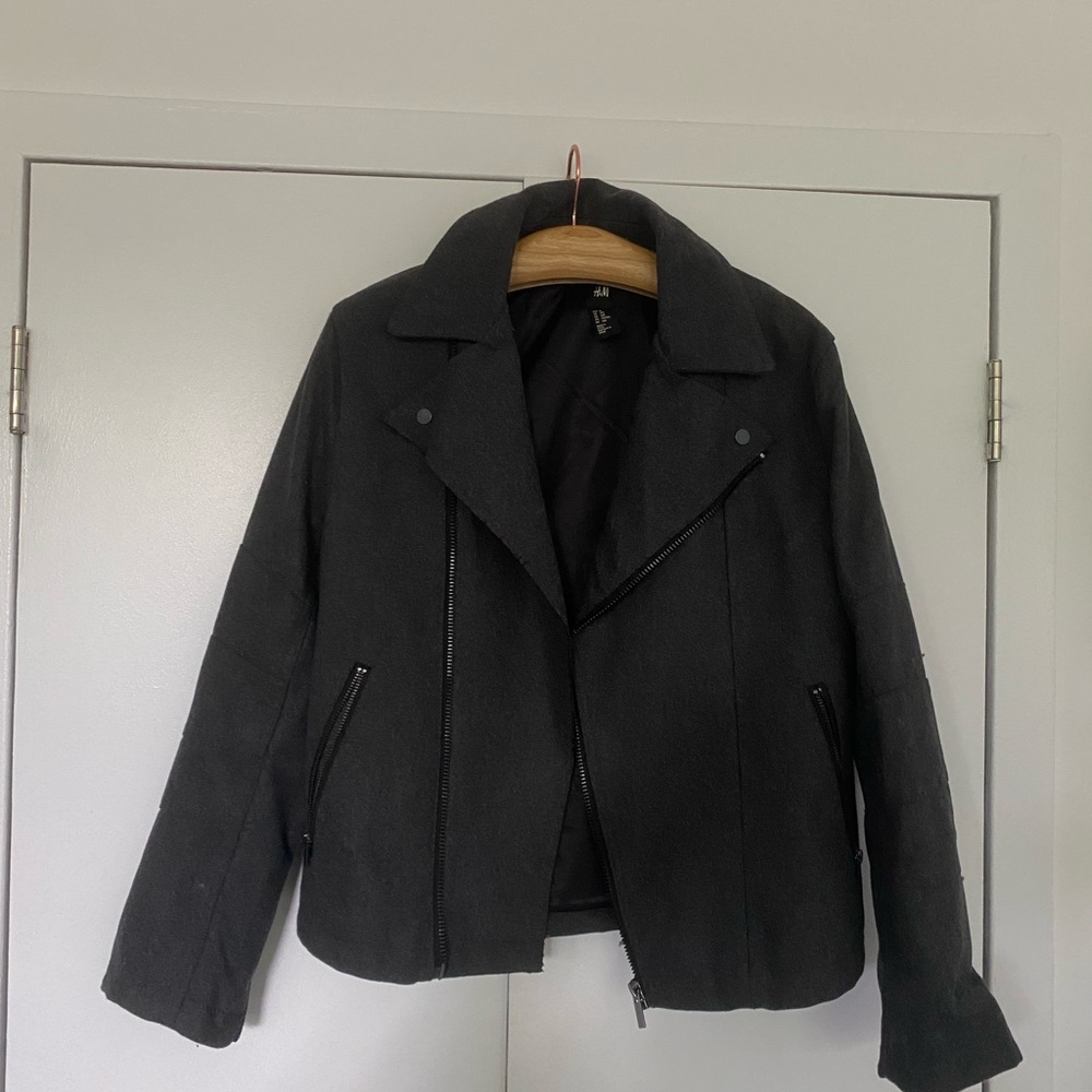 H and M men’s jacket size small